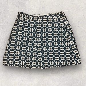 Adorable Zara mini skirt perfect for spring all the way to fall